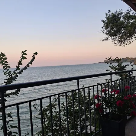 Alloggio in famiglia Desire Korinós