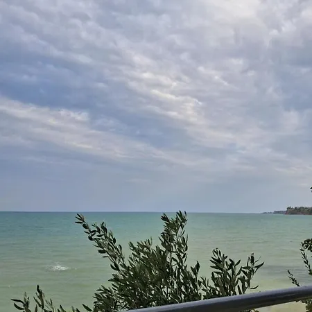 Alloggio in famiglia Desire Korinós